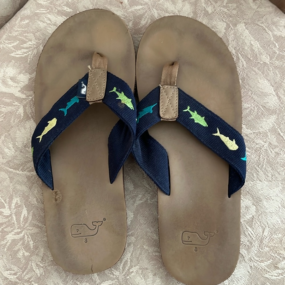 Vineyards Vines size 8! Vg condition! Little wear